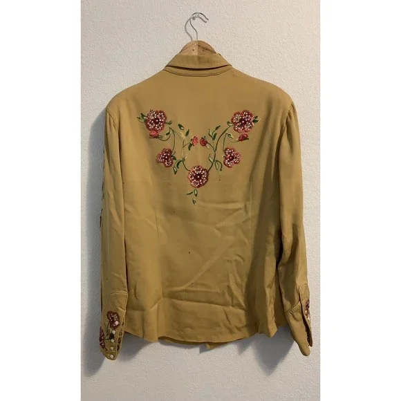 Vintage 1950s The Paddock Shops Suit Western Wear Light Yellow Flowers - Picture 12 of 16